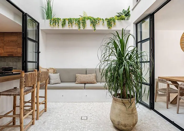 度假居 Ocean Beachside House With Pool 46 *