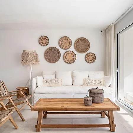 Ocean Beachside House With Pool 46