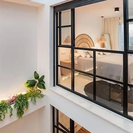 Ocean Beachside House With Pool 46 *