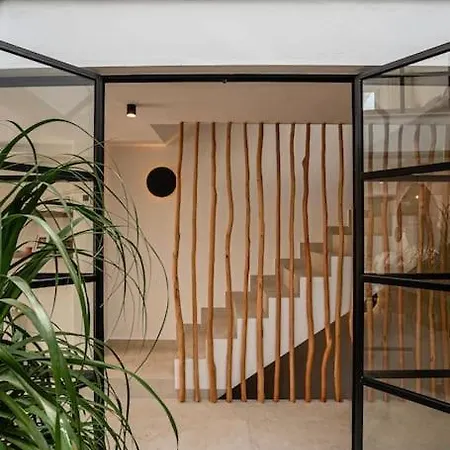 Ocean Beachside House With Pool