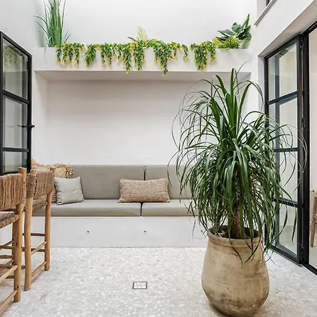 Сasa de vacaciones Ocean Beachside House With Pool 46 *