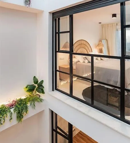 Ocean Beachside House With Pool 46 *