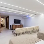 Ocean Beachside House With Pool 46