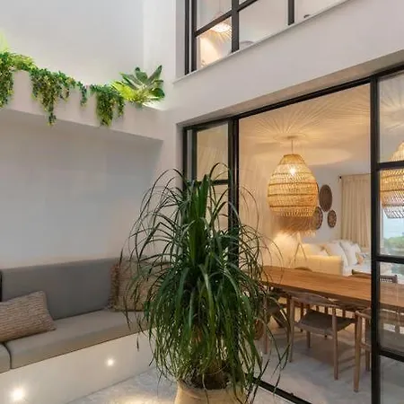 Будинок відпочинку Ocean Beachside House With Pool 46 Коніль-де-ла-Фронтера